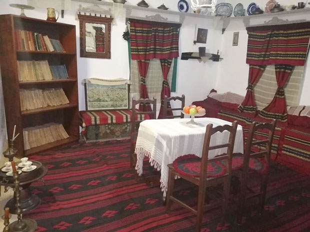 Баба Злати улица, унуку Бори слава